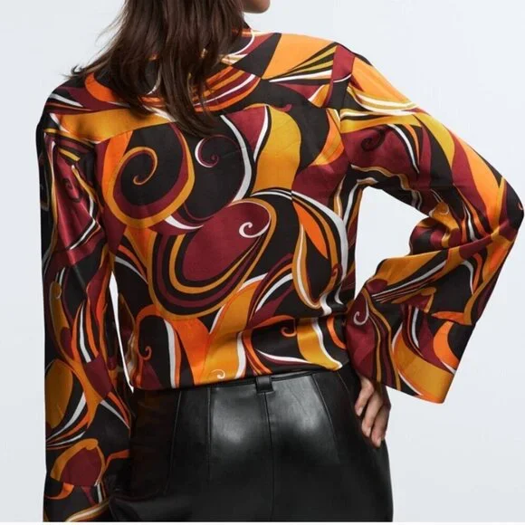 NEW Zara 70's Retro Crop Blouse Abstract Chic Bell Sleeves  Sz Small - Picture 4 of 7